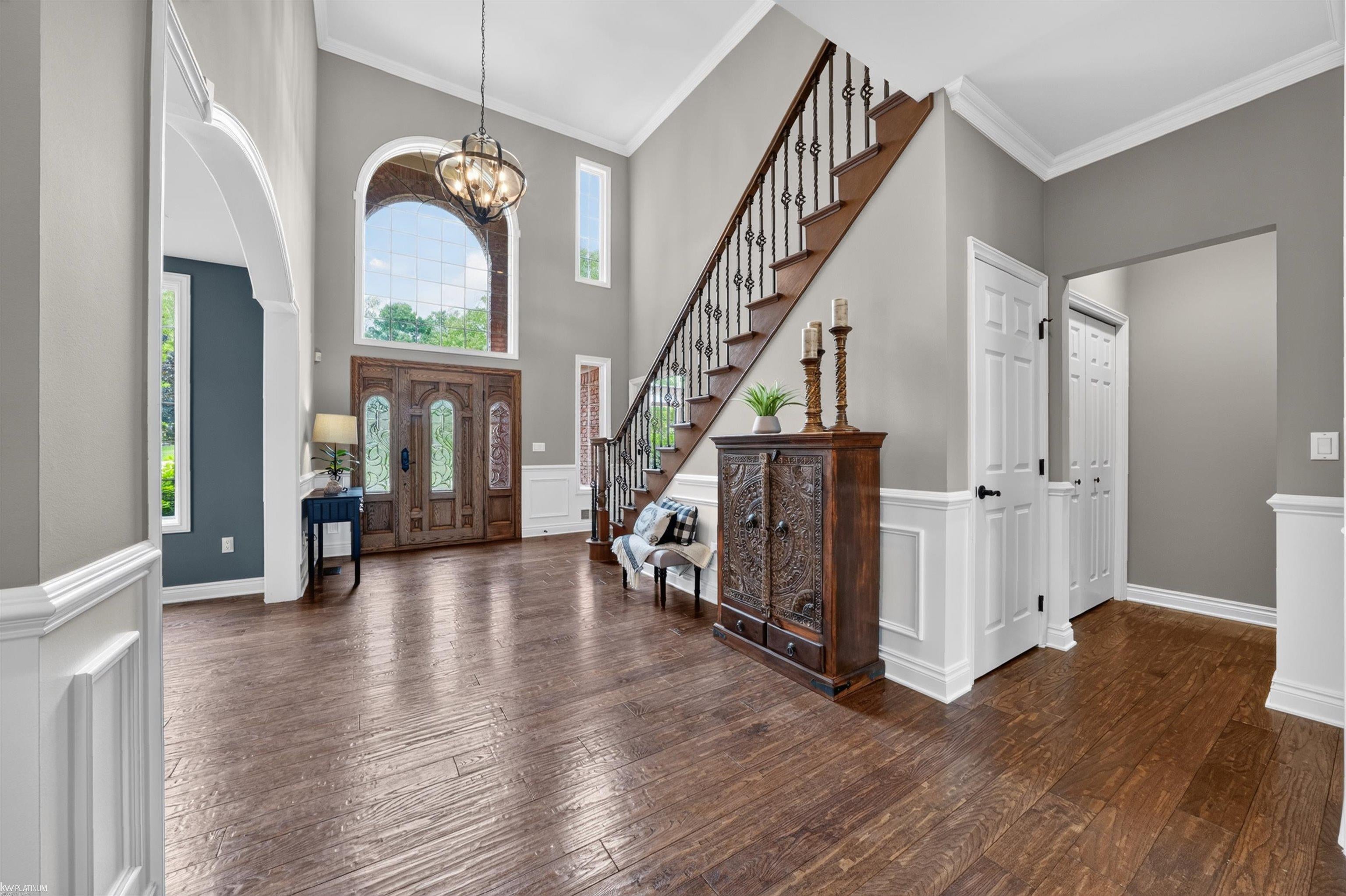 4896 Brookside Lane