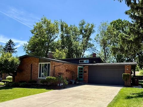 Photo of 2740 Manchester Road, Ann Arbor, MI 48104 (MLS # 81026025897)