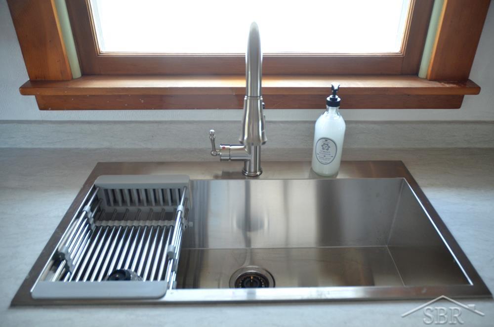 1521 chestnut Street