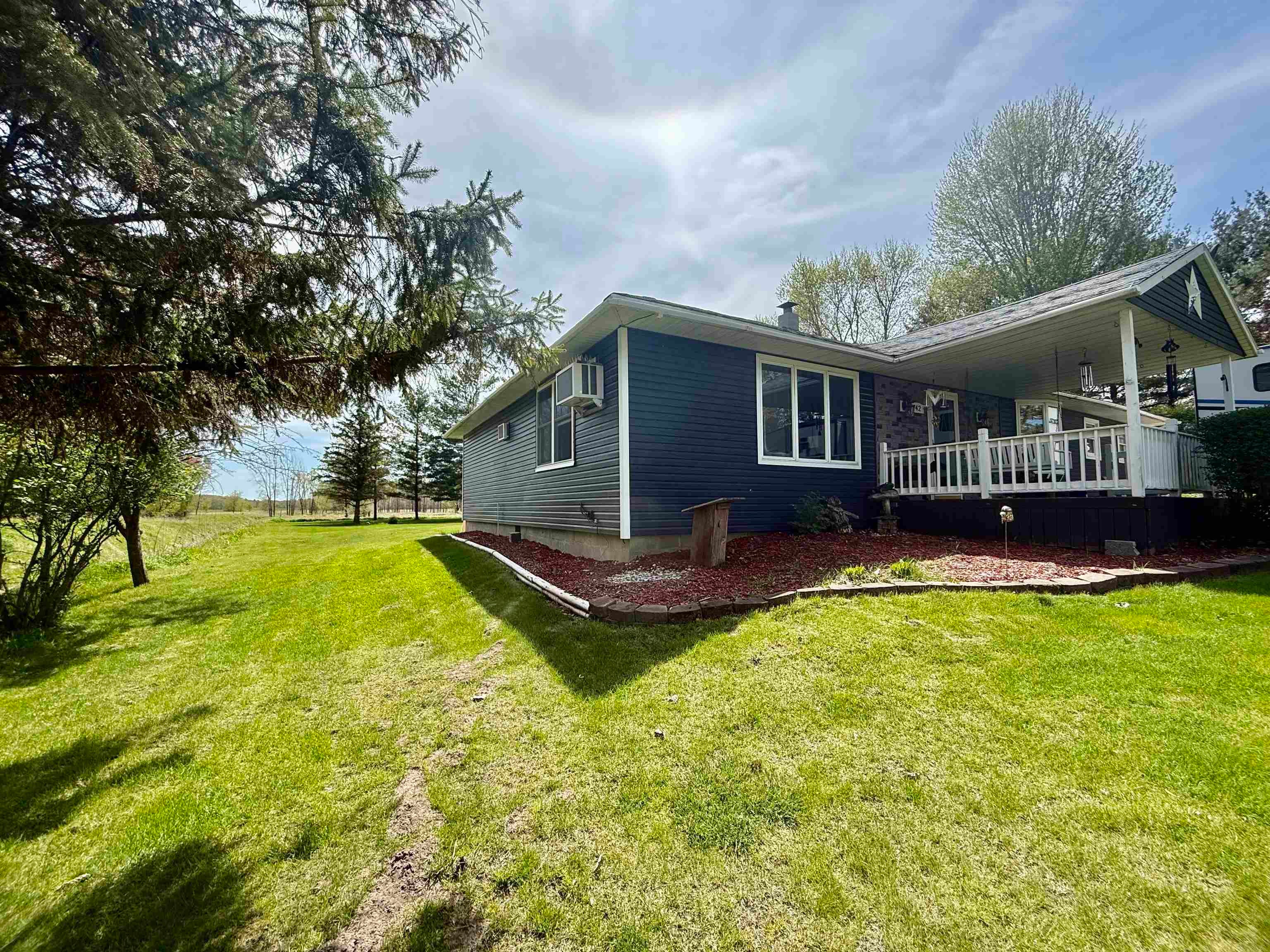 742 E Van Buren Road