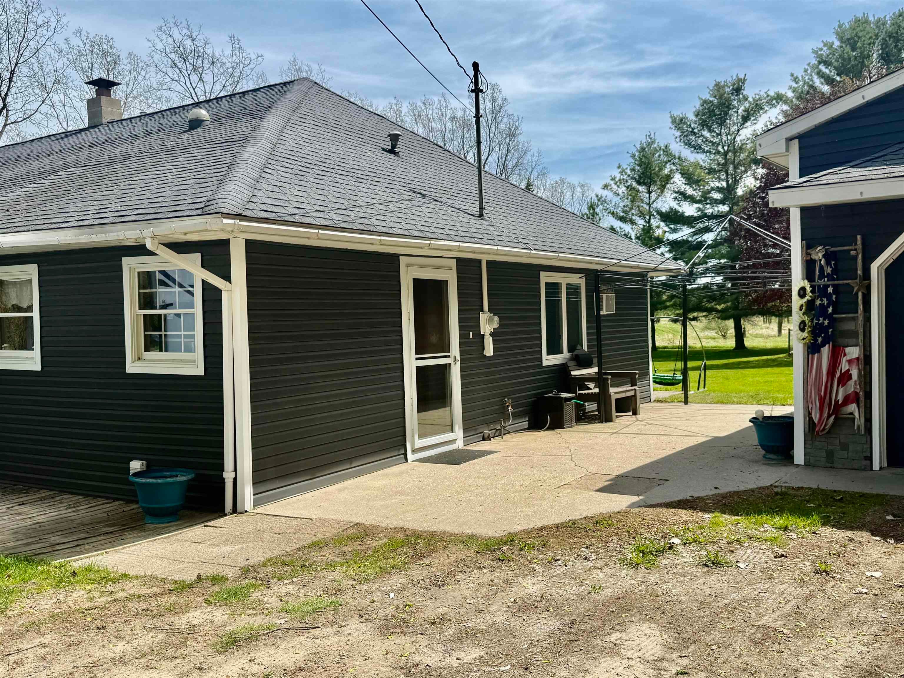 742 E Van Buren Road