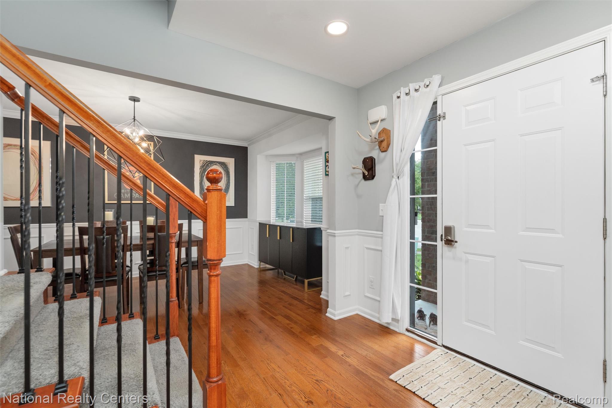 9317 Richfield