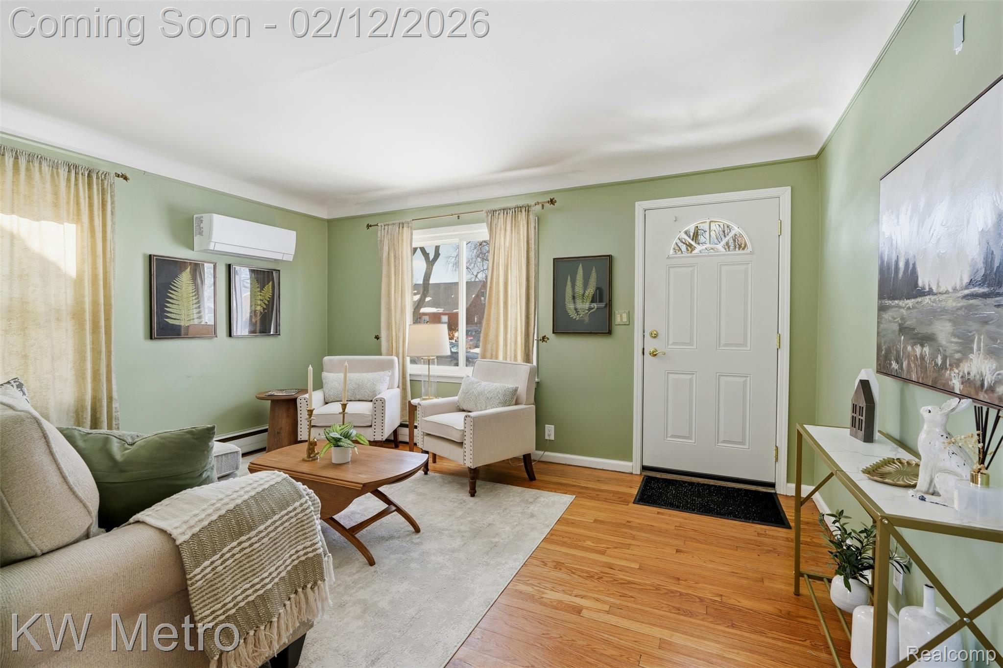 2926 N Altadena Avenue