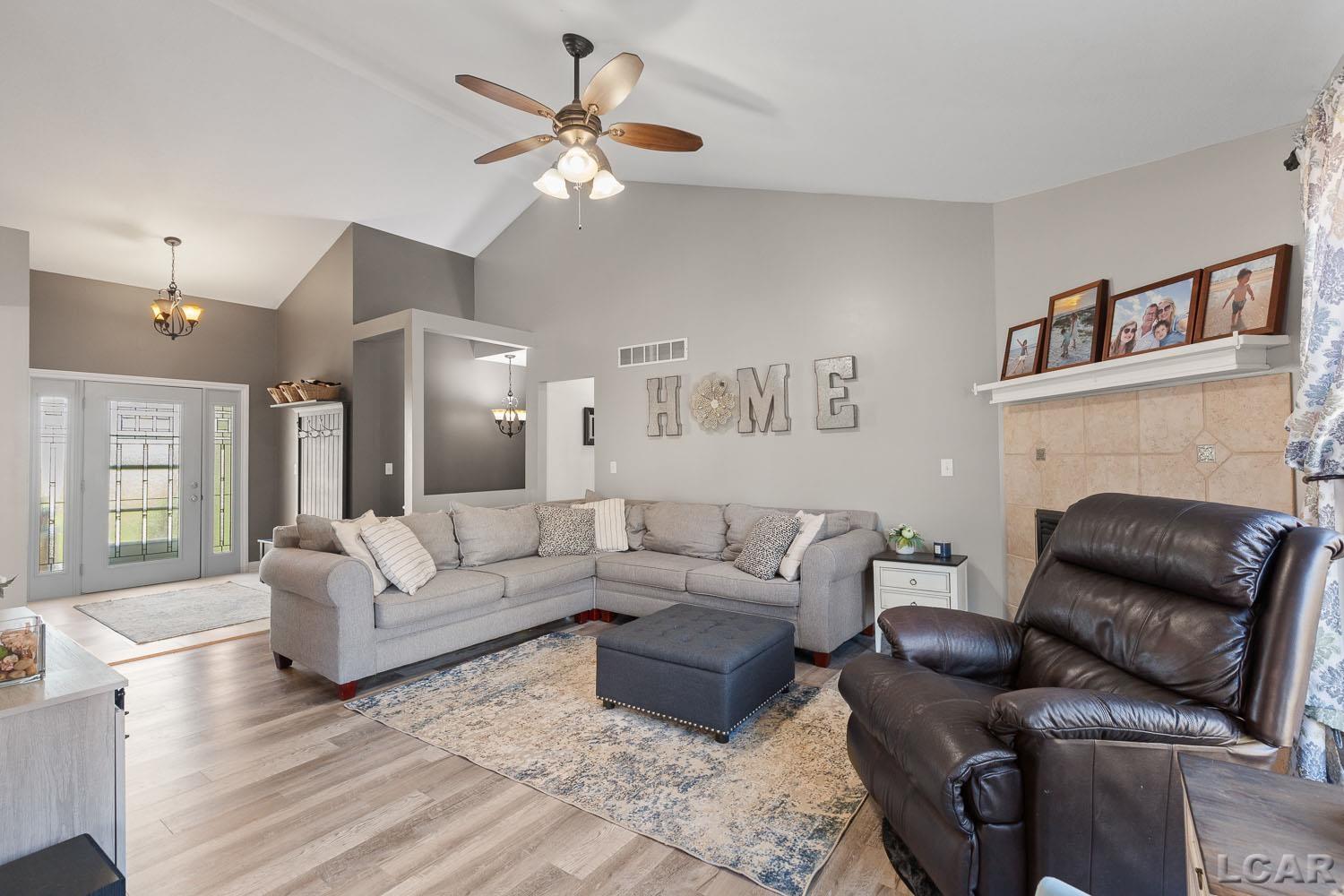 9472 Walnut Drive