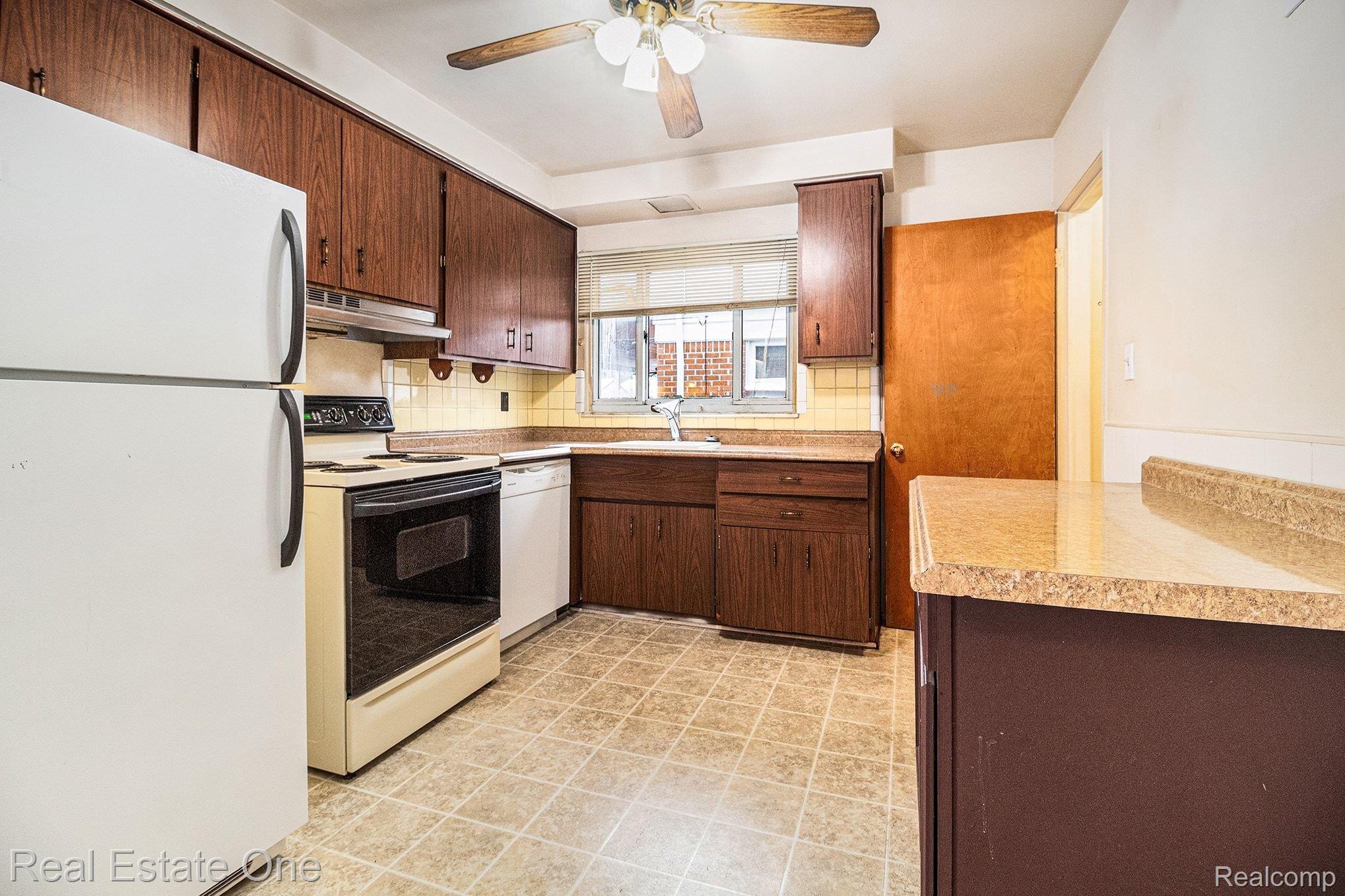 32971 Barton Street Street