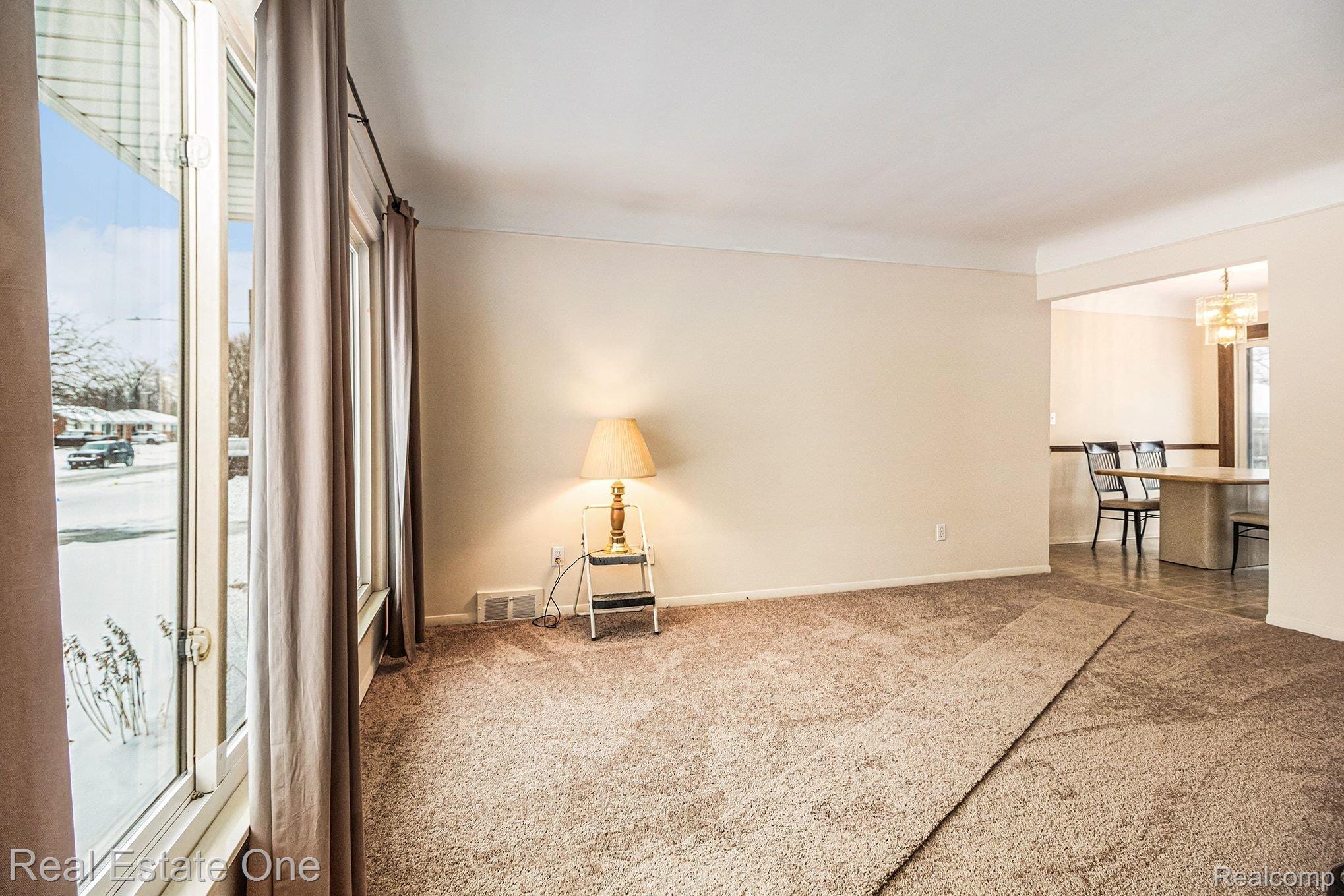 32971 Barton Street Street