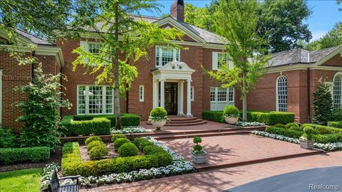 1045 Country Club Road Bloomfield Charter Township MI 48304