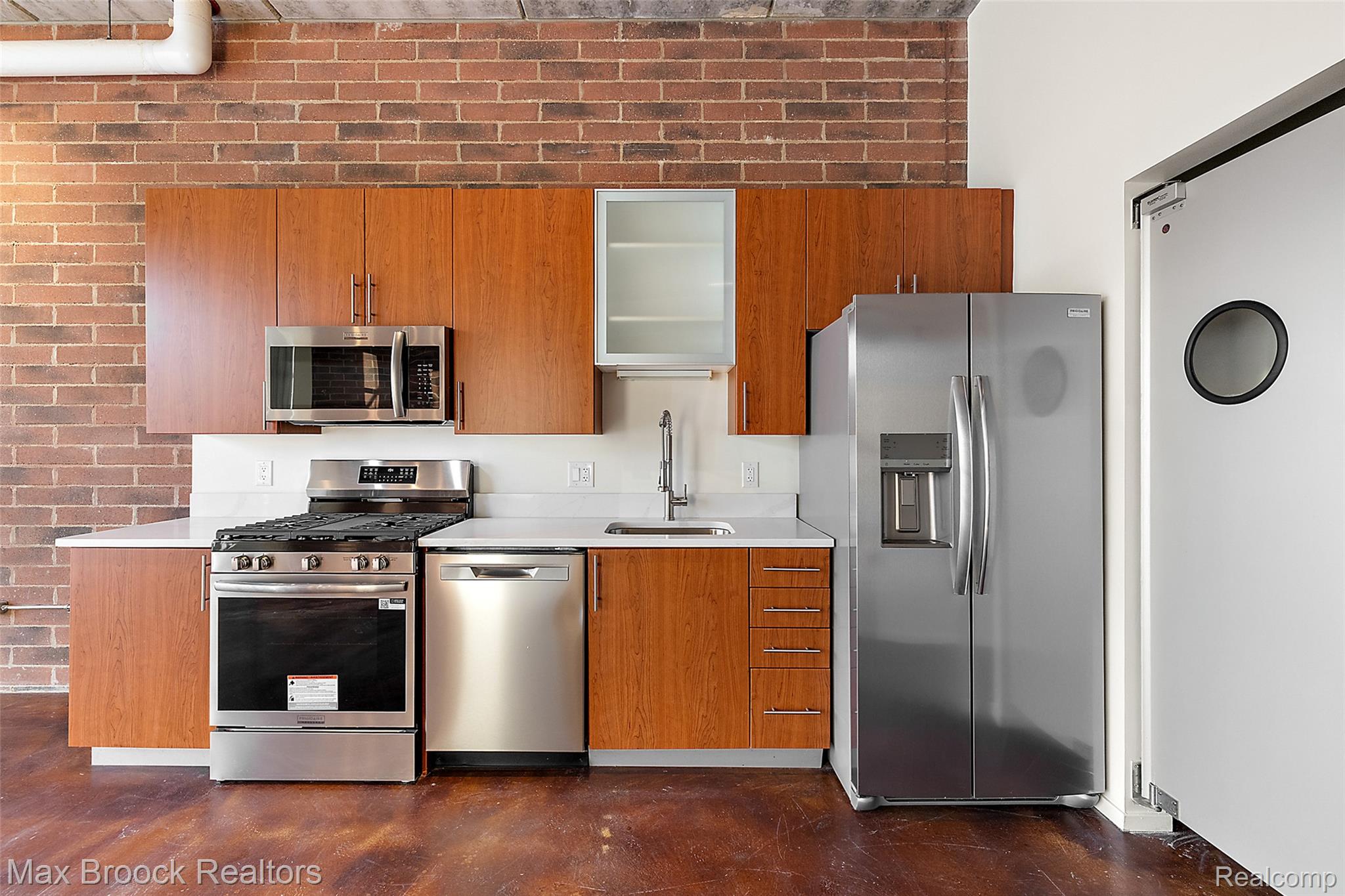 333 E Parent Avenue 35