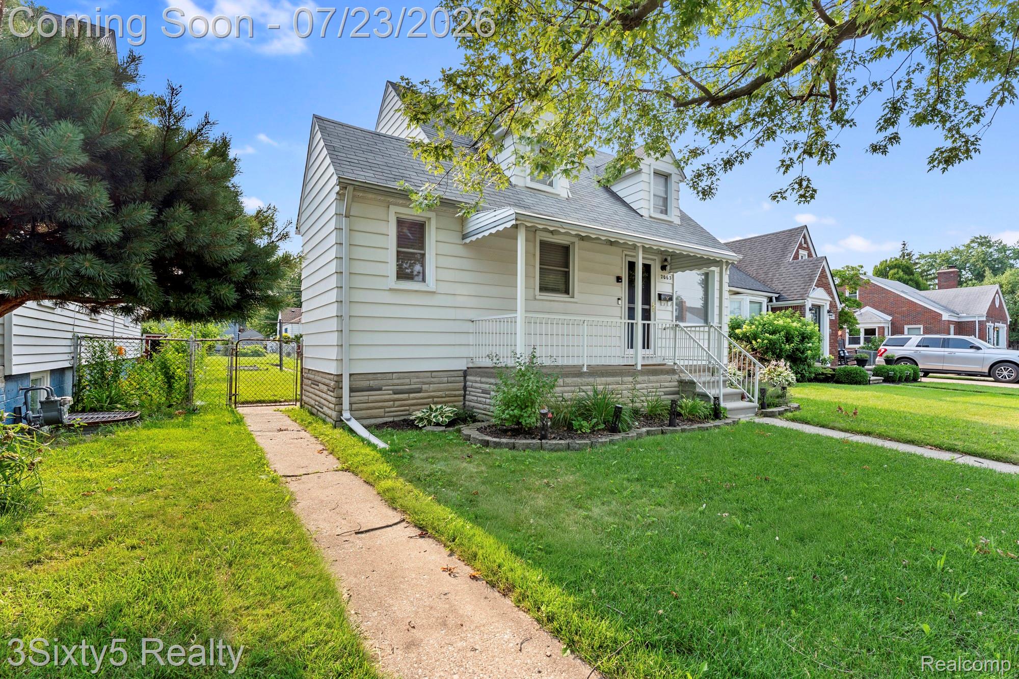 2063 10th Street