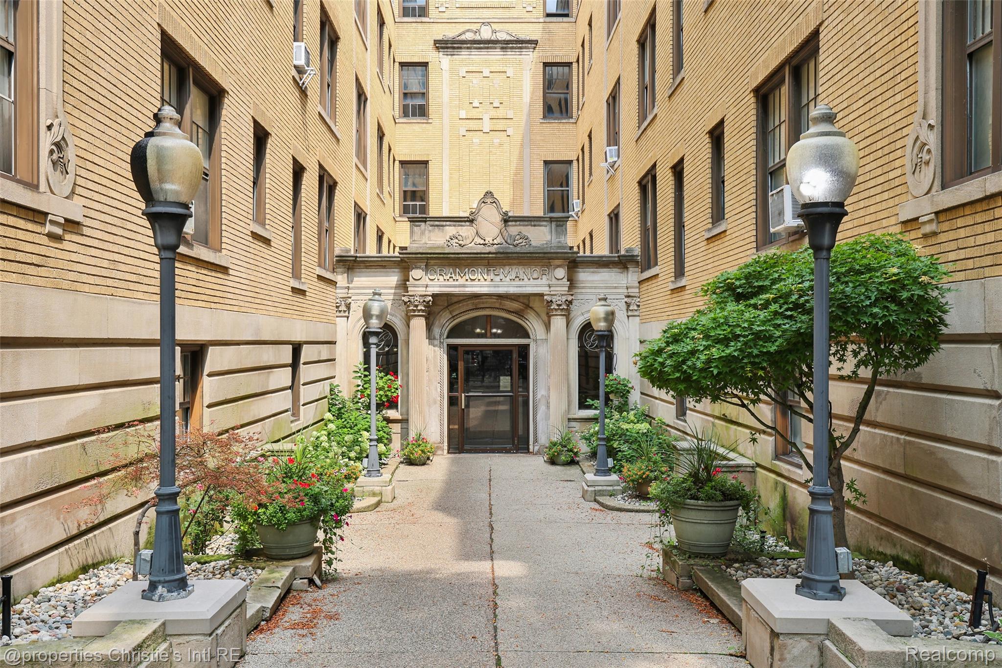 120 Seward Street 111