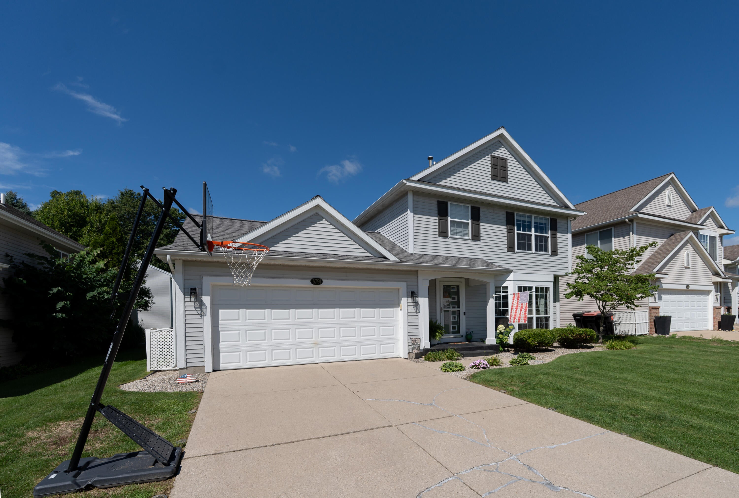 5791 Hickory Hill Court SE