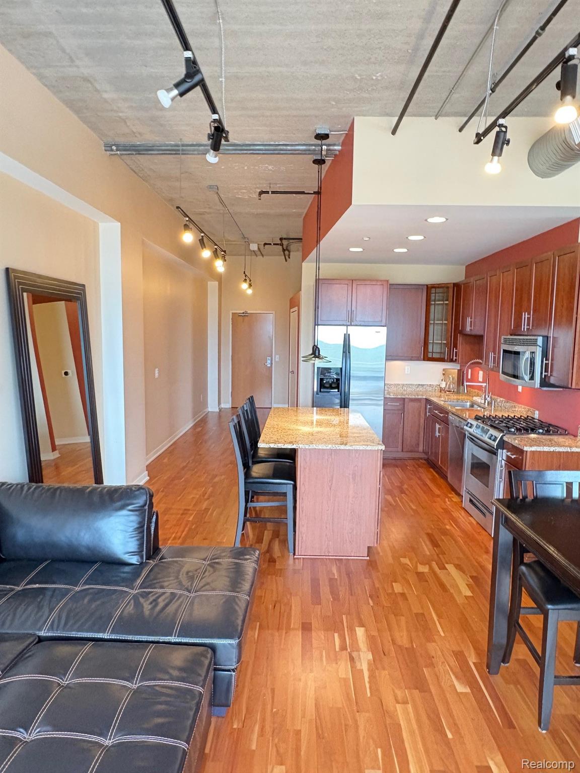350 N. Main Street 602