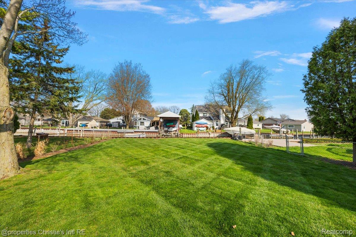 39173 Lakeshore Drive