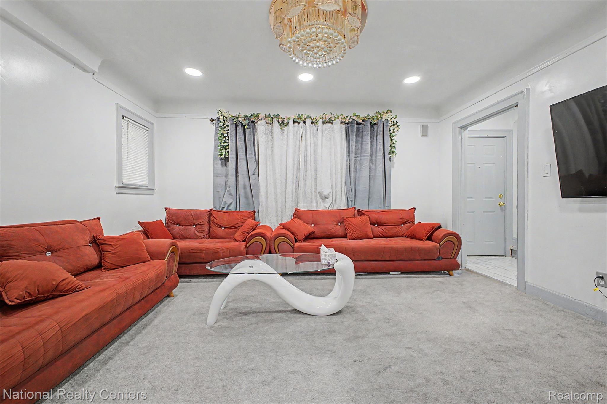 6348 Coleman Street