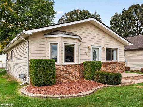 39555 Macomber Street Harrison Charter Township MI 48045