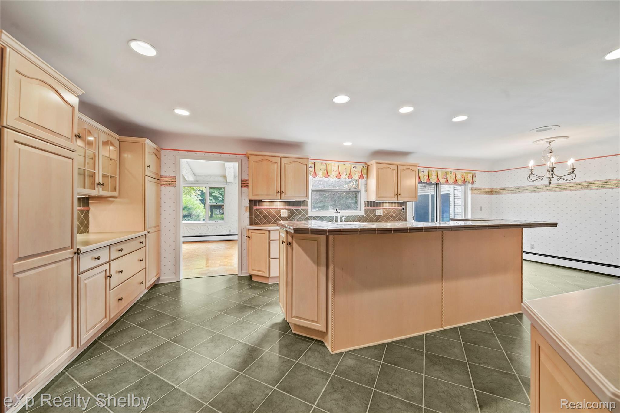 11512 Short Drive