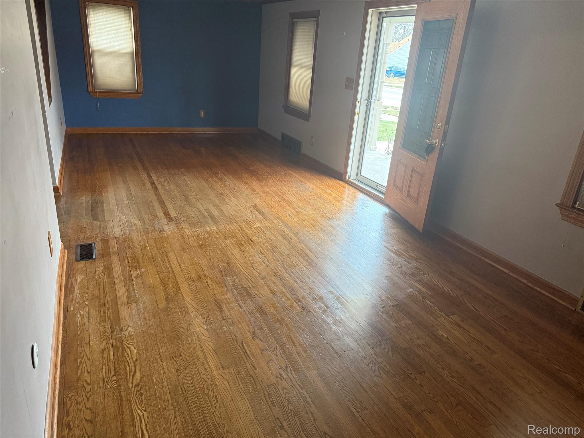 23129 Madison Street