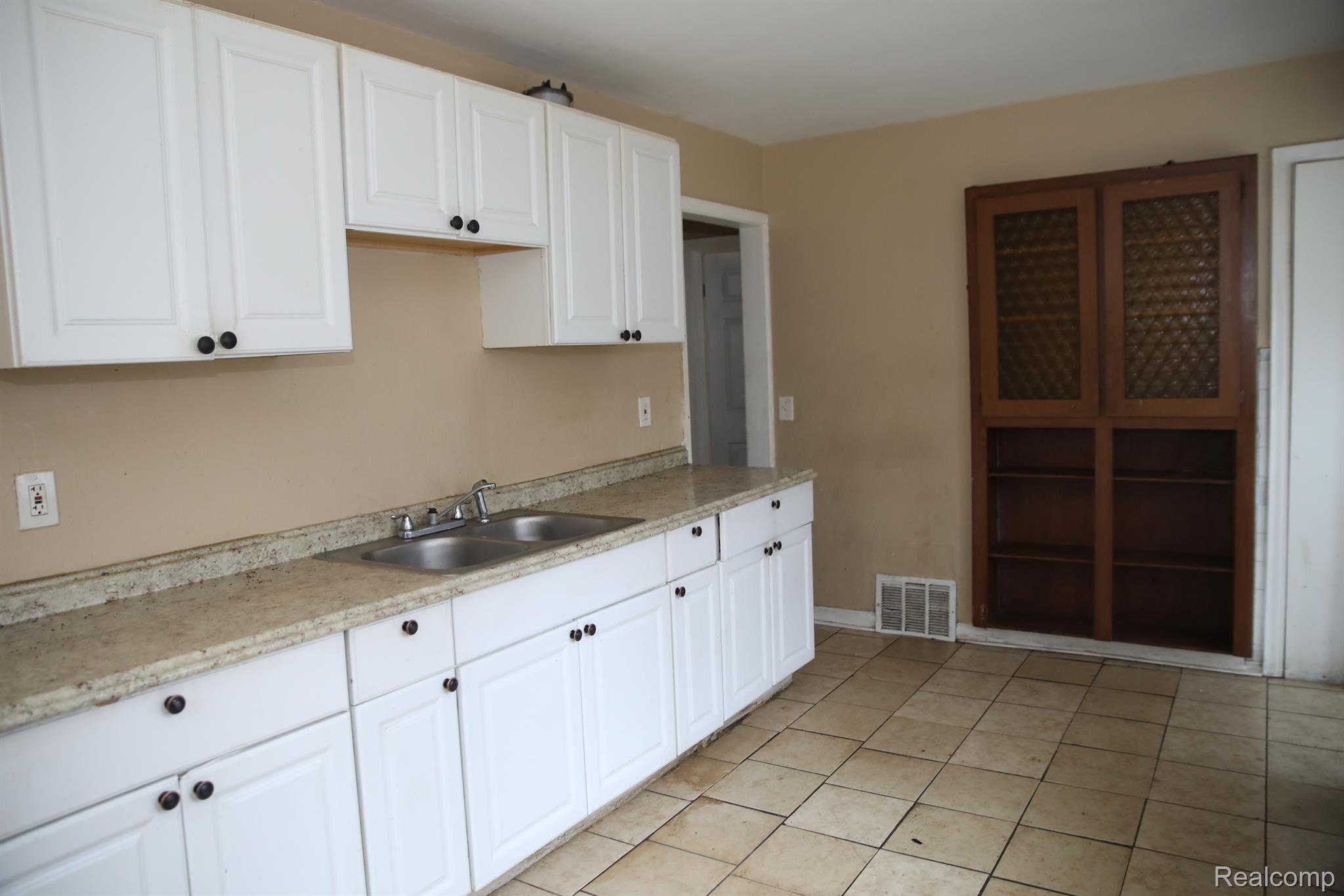 20259 BRADFORD Street