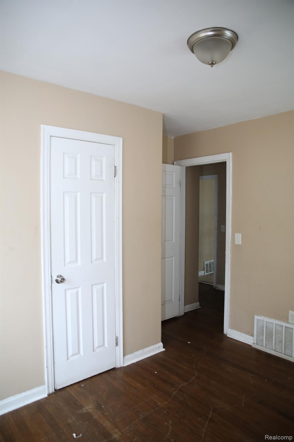 20259 BRADFORD Street