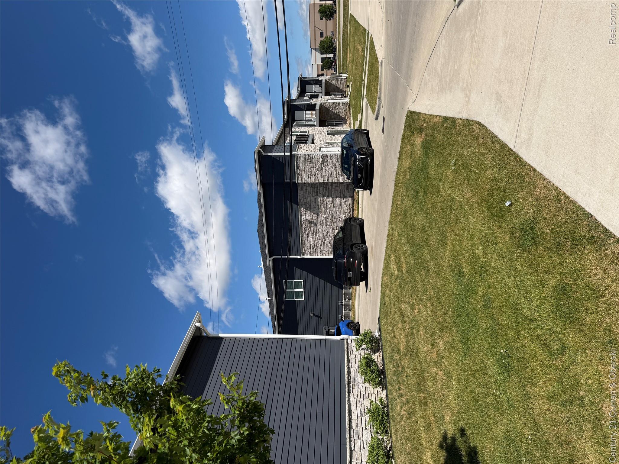 1241-1251 E Woodward Heights Boulevard