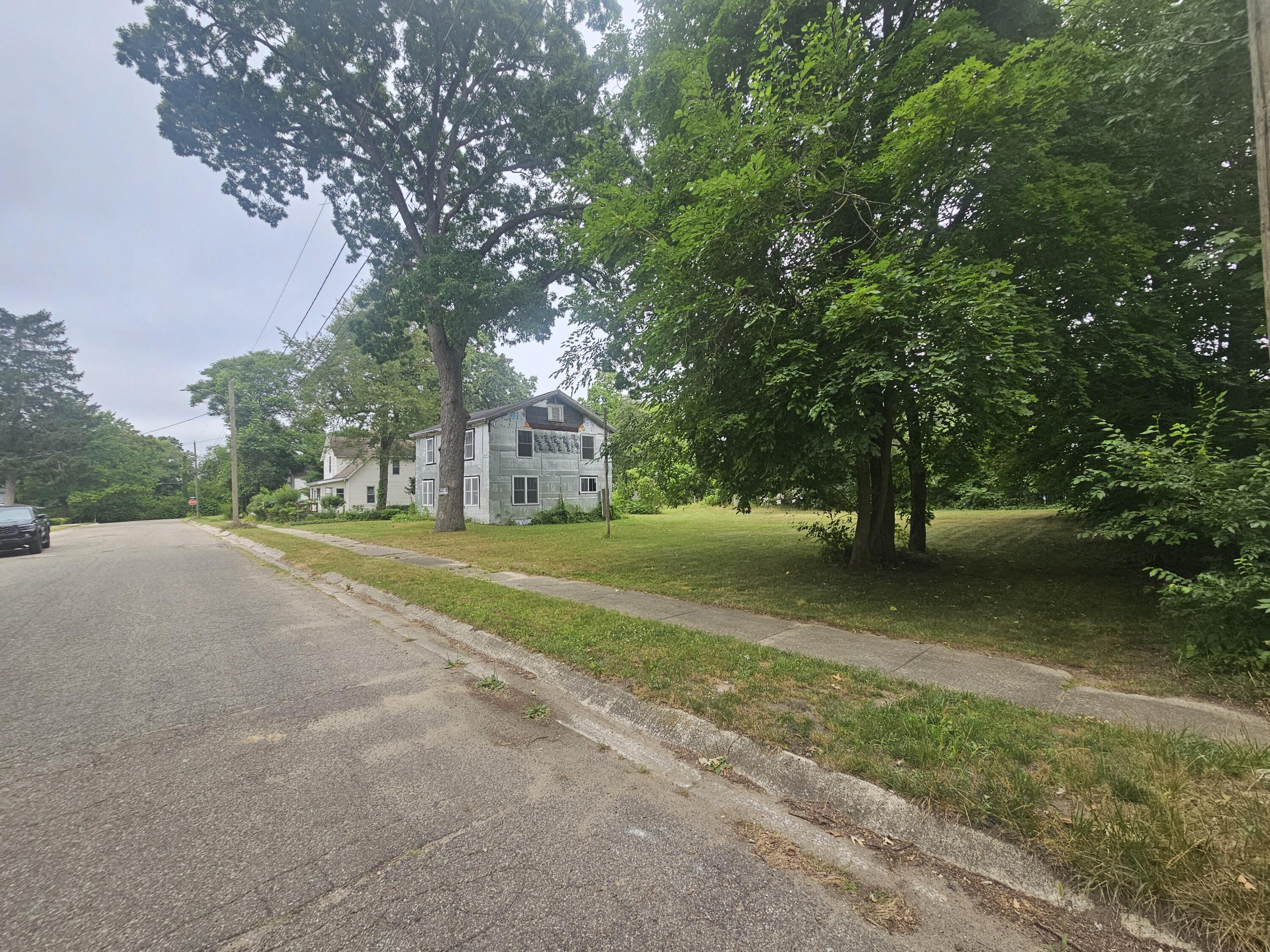208 Halstead Street
