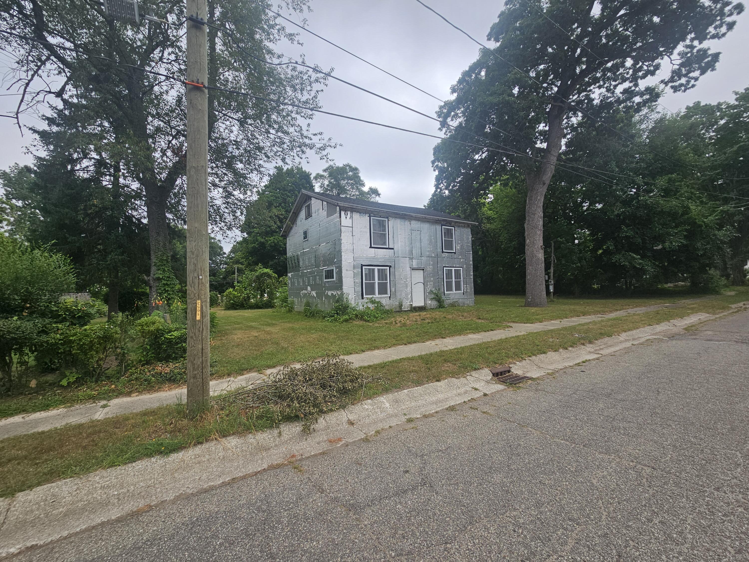 208 Halstead Street