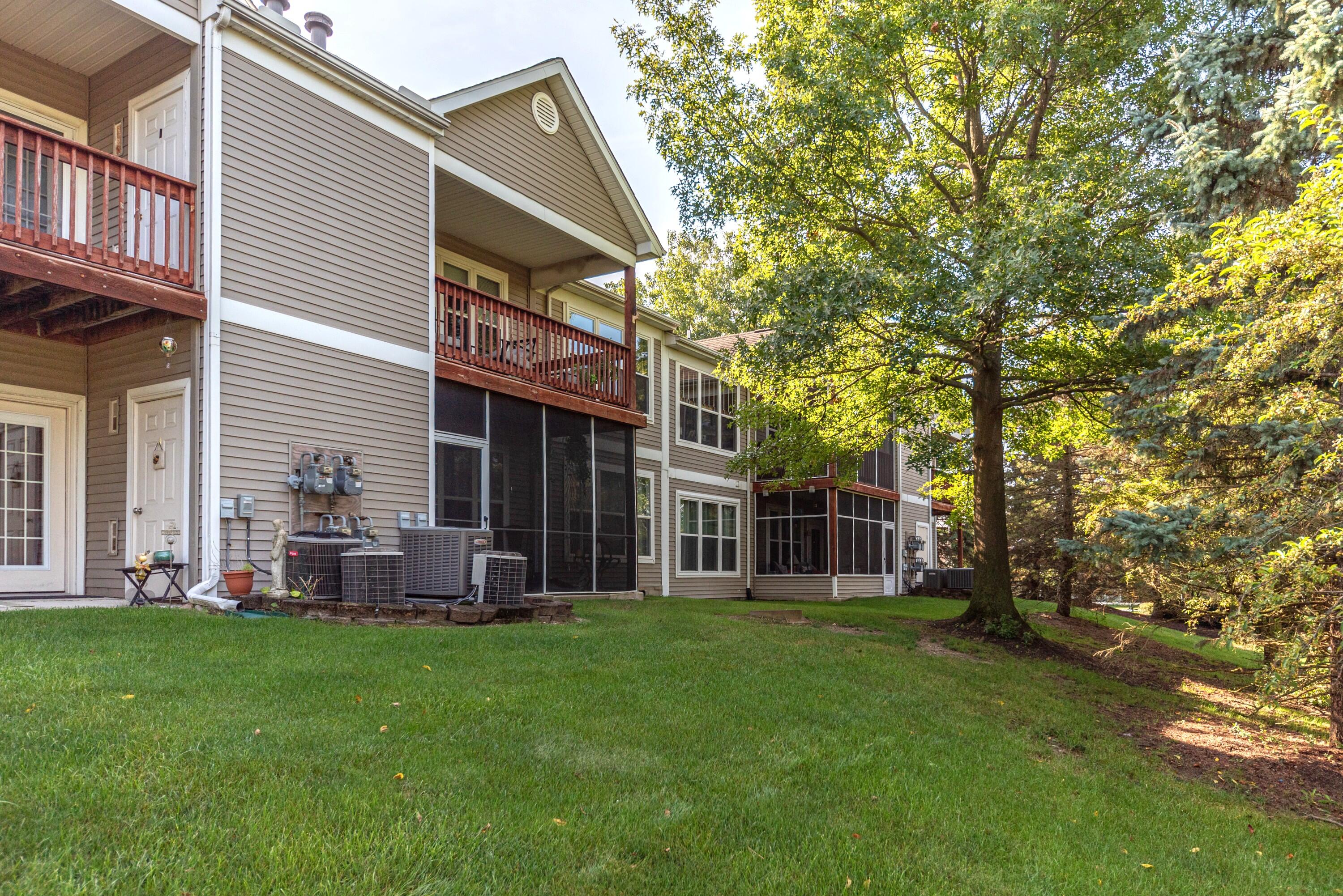 1486 Fox Pointe Circle