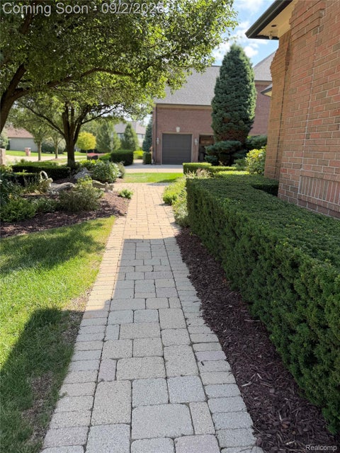 Tiny photo for 13046 Partridge Run, Shelby Charter Township, MI 48315 (MLS # 20261069368)