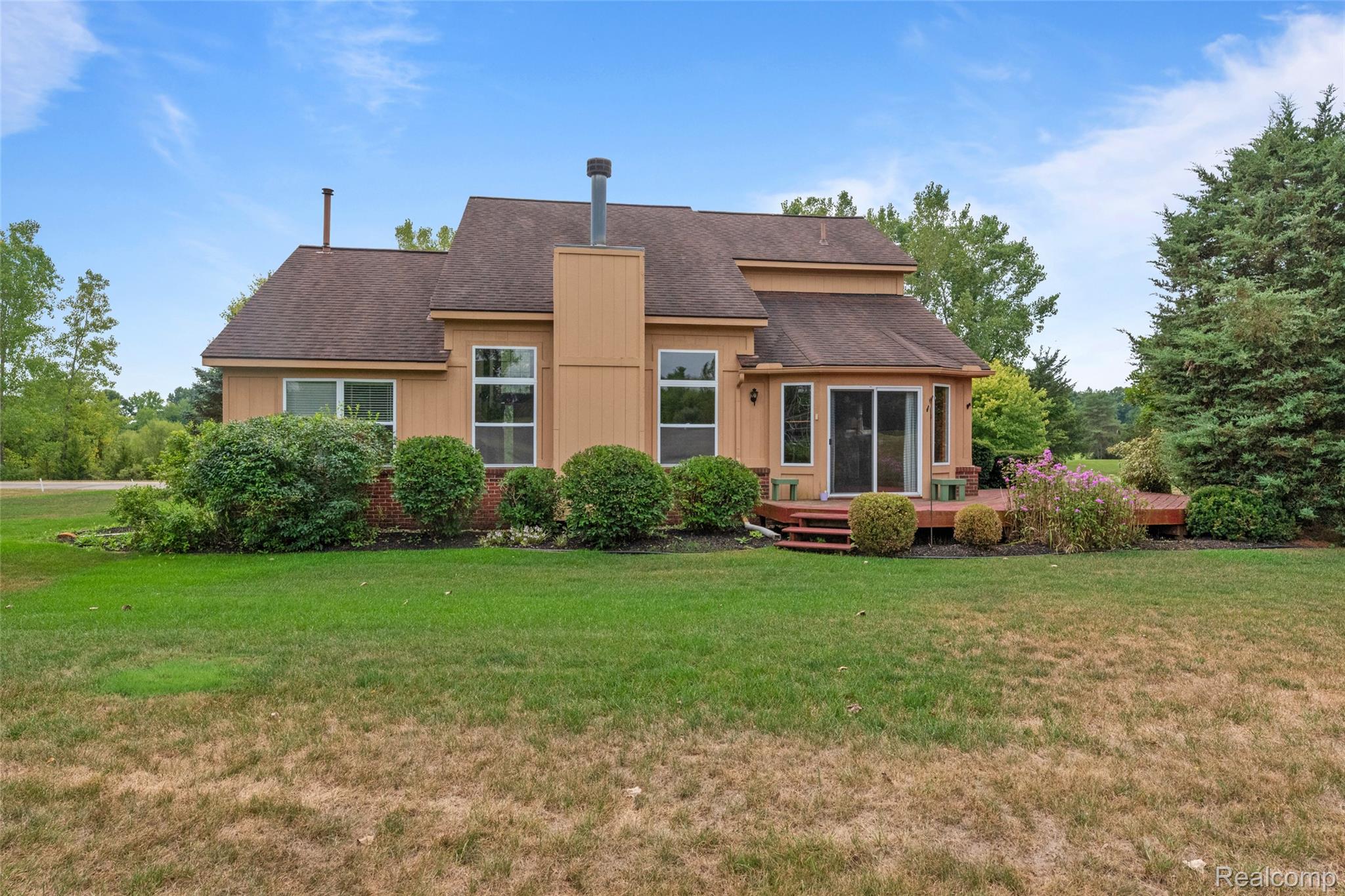 2403 Sandlewood Drive