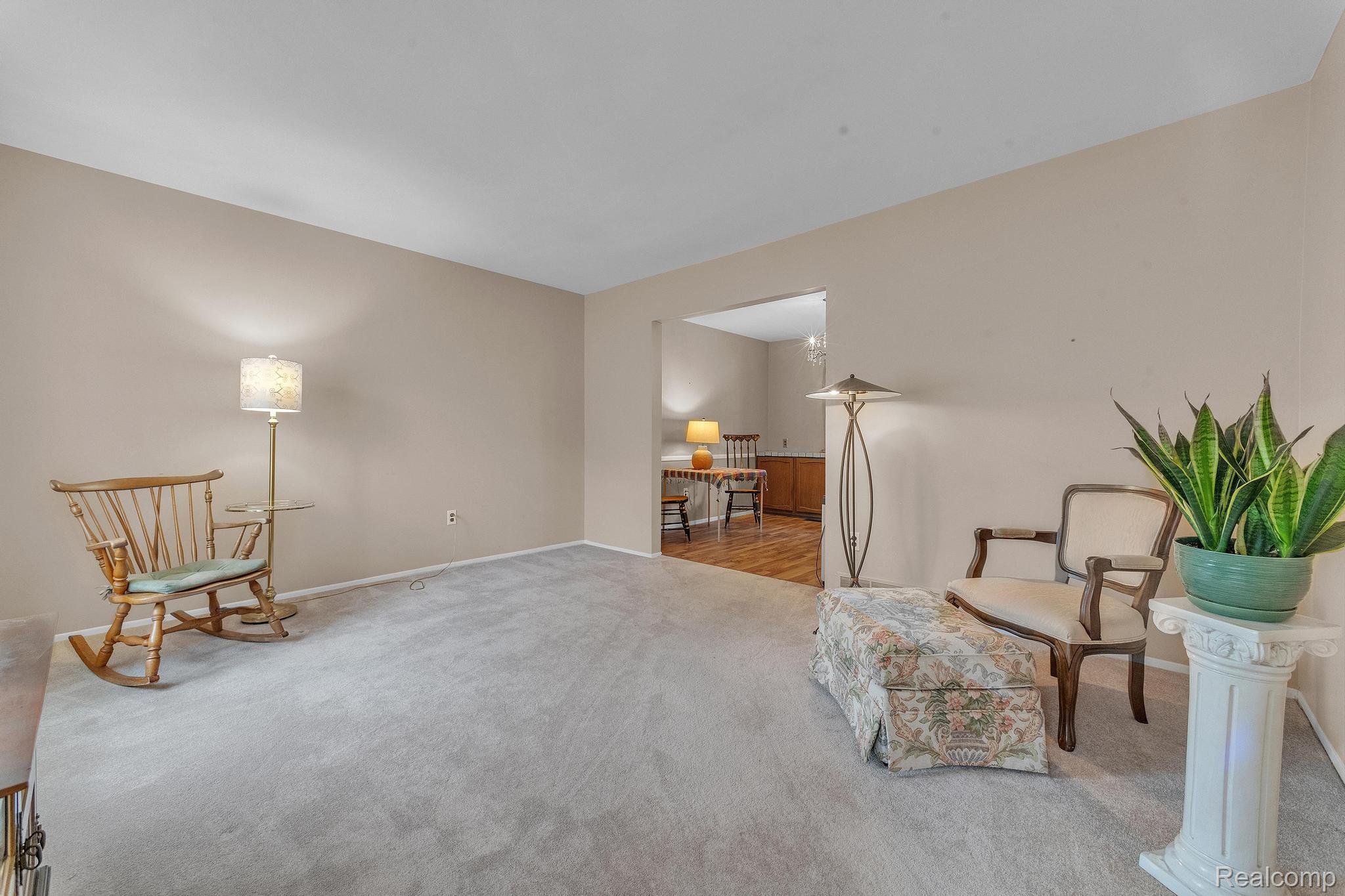 Clawson City, Michigan 48017, United States, 4 Bedrooms Bedrooms, ,2 BathroomsBathrooms,Residential,Pending,148945