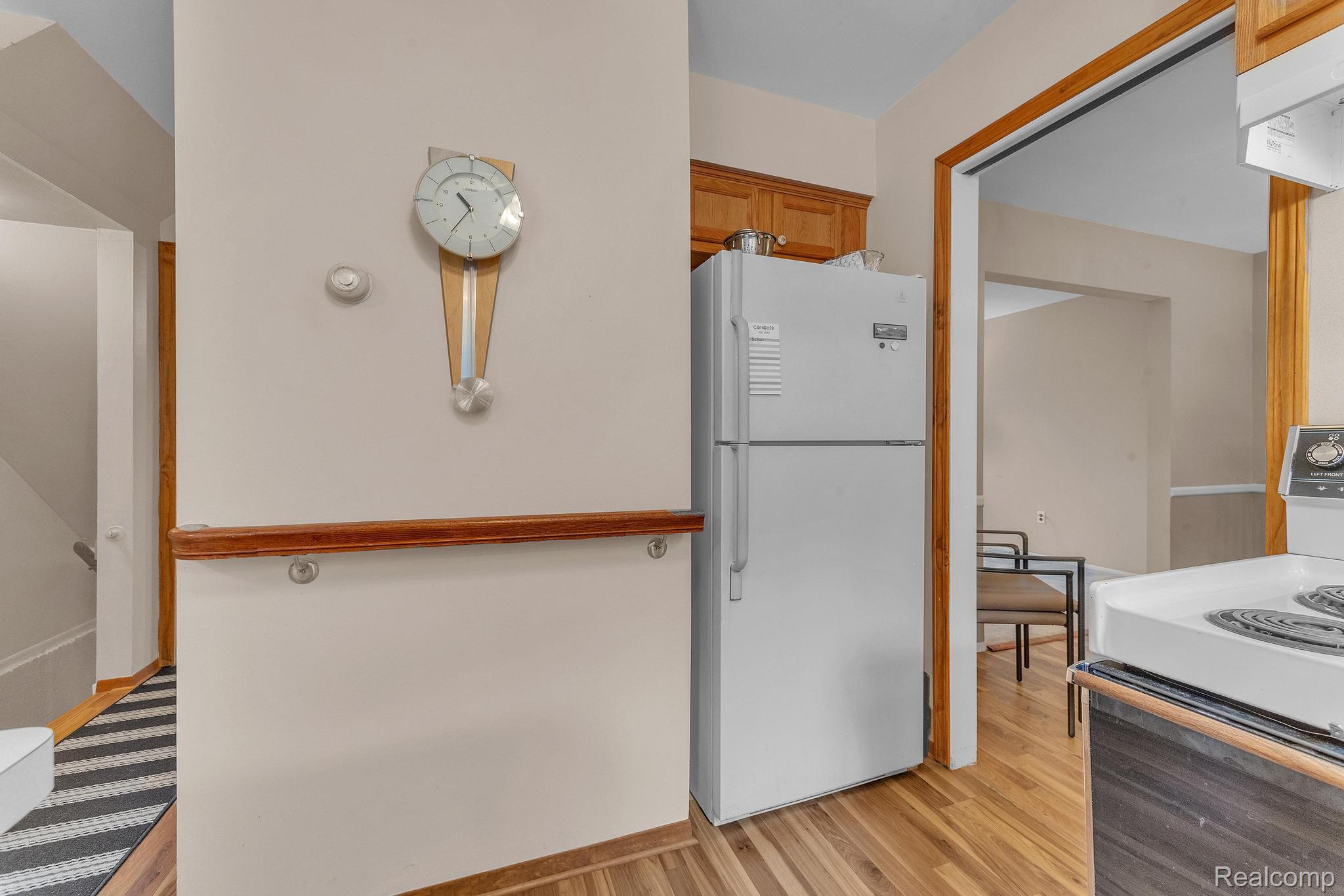 Clawson City, Michigan 48017, United States, 4 Bedrooms Bedrooms, ,2 BathroomsBathrooms,Residential,Pending,148945