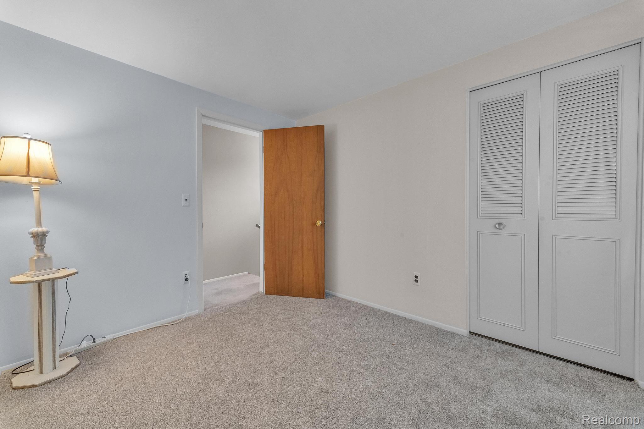 Clawson City, Michigan 48017, United States, 4 Bedrooms Bedrooms, ,2 BathroomsBathrooms,Residential,Pending,148945