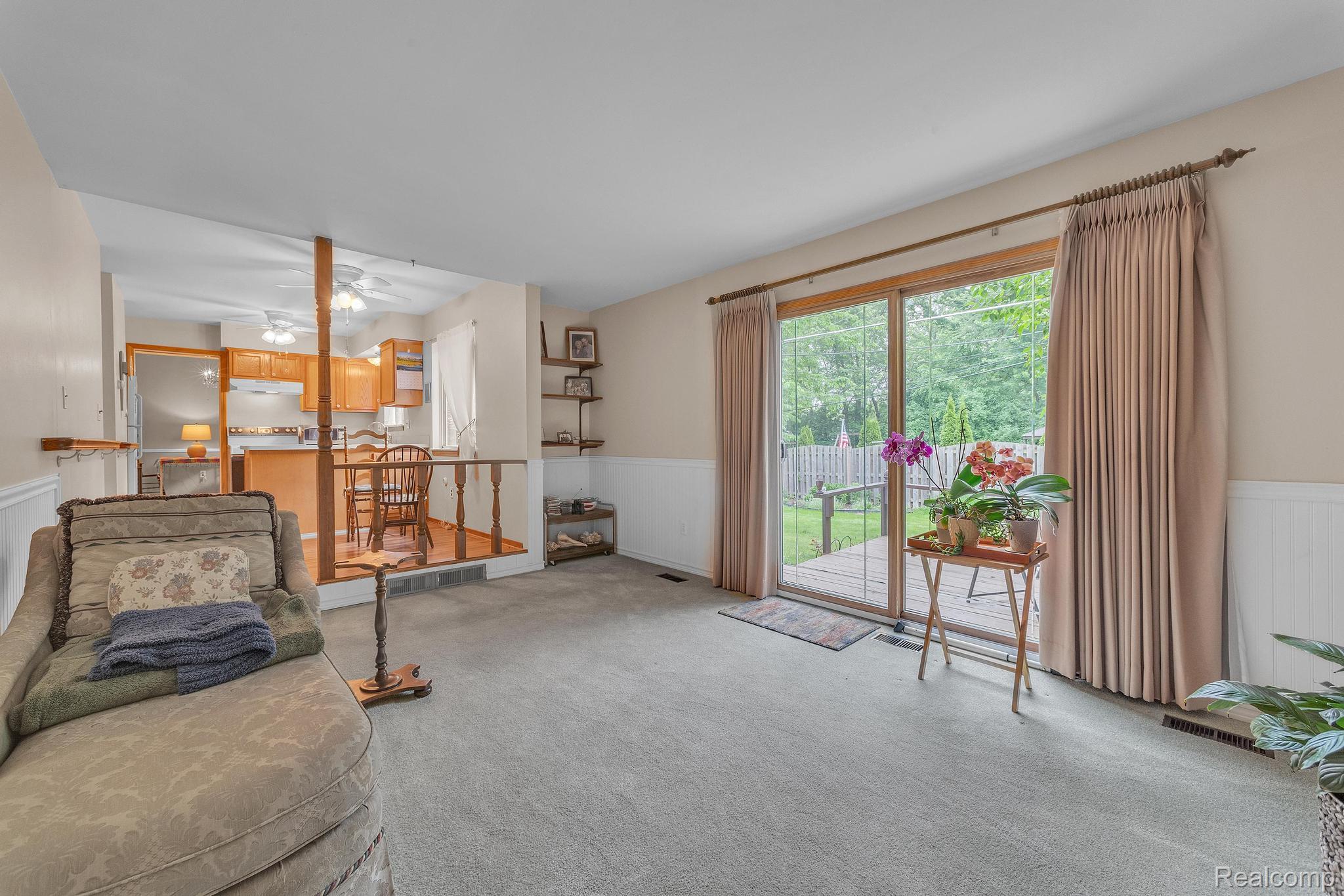 Clawson City, Michigan 48017, United States, 4 Bedrooms Bedrooms, ,2 BathroomsBathrooms,Residential,Pending,148945