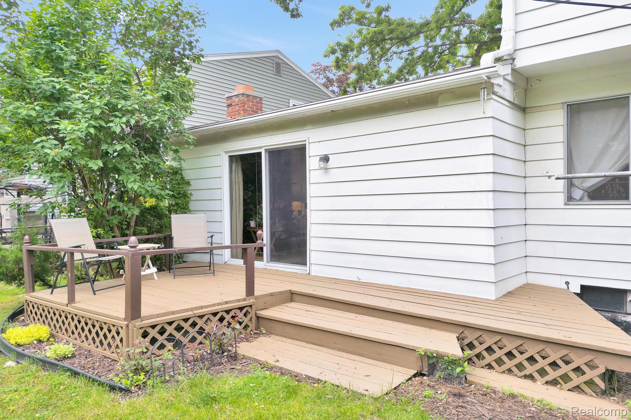 Clawson City, Michigan 48017, United States, 4 Bedrooms Bedrooms, ,2 BathroomsBathrooms,Residential,Pending,148945