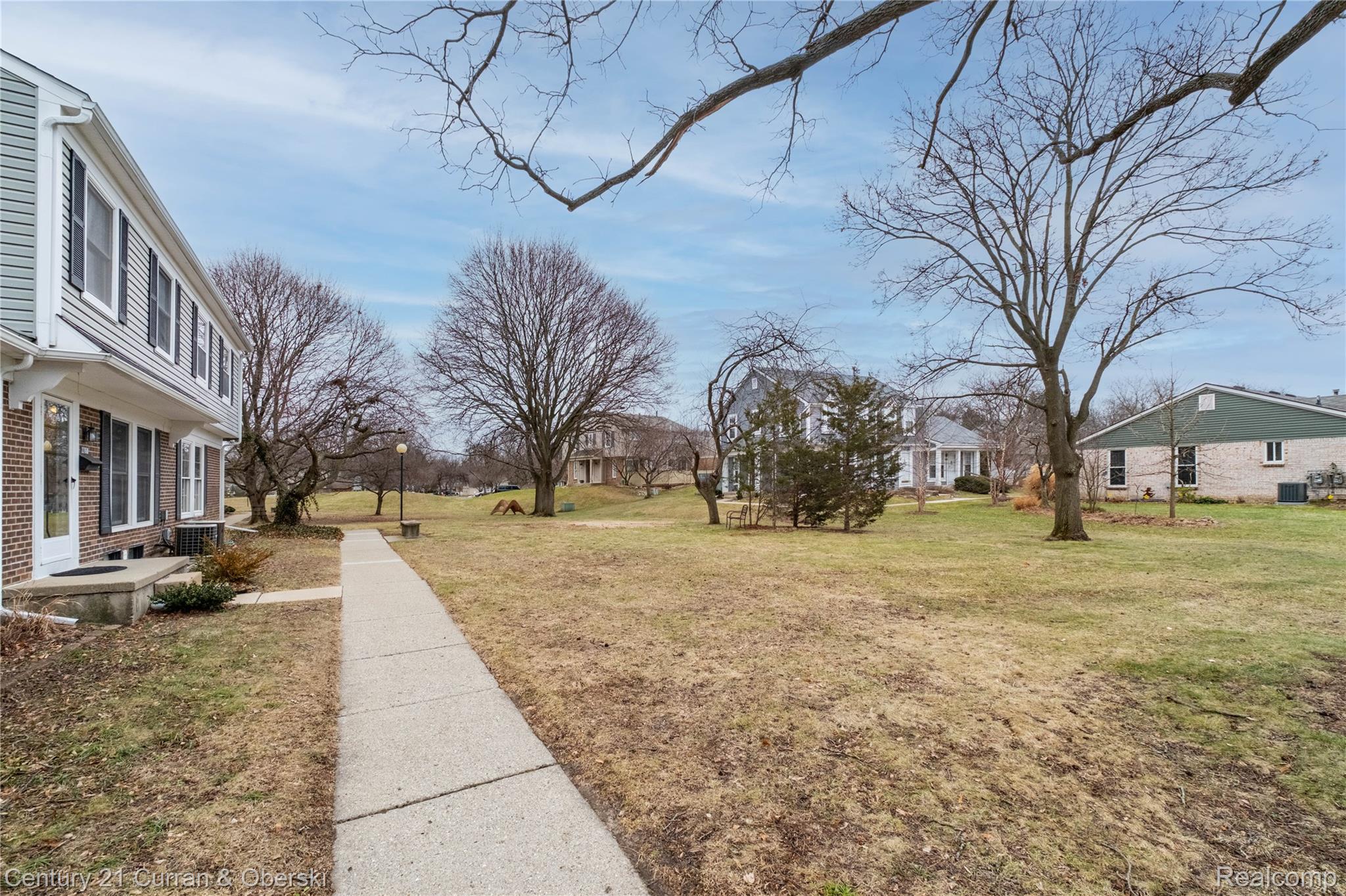 2768 Glenbridge Court