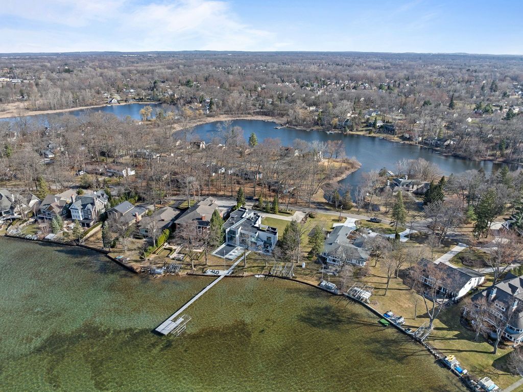 listing image 70