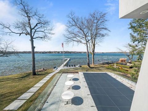 listing image 80