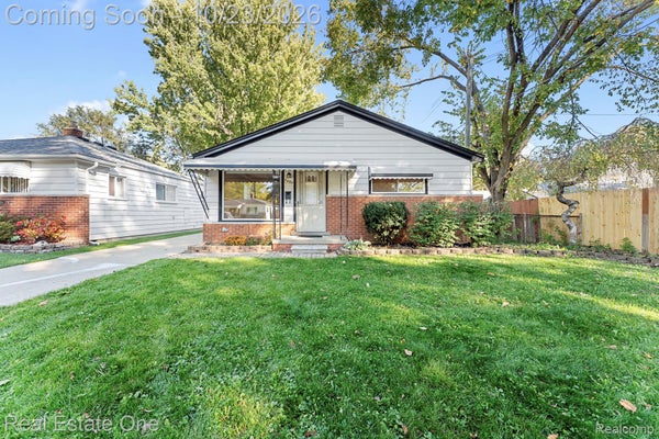4491 ZIEGLER ST, DEARBORN HEIGHTS, MI 48125 - Image d06f1f8b2785ea594bae7ad0ec2ed73e/3100862852