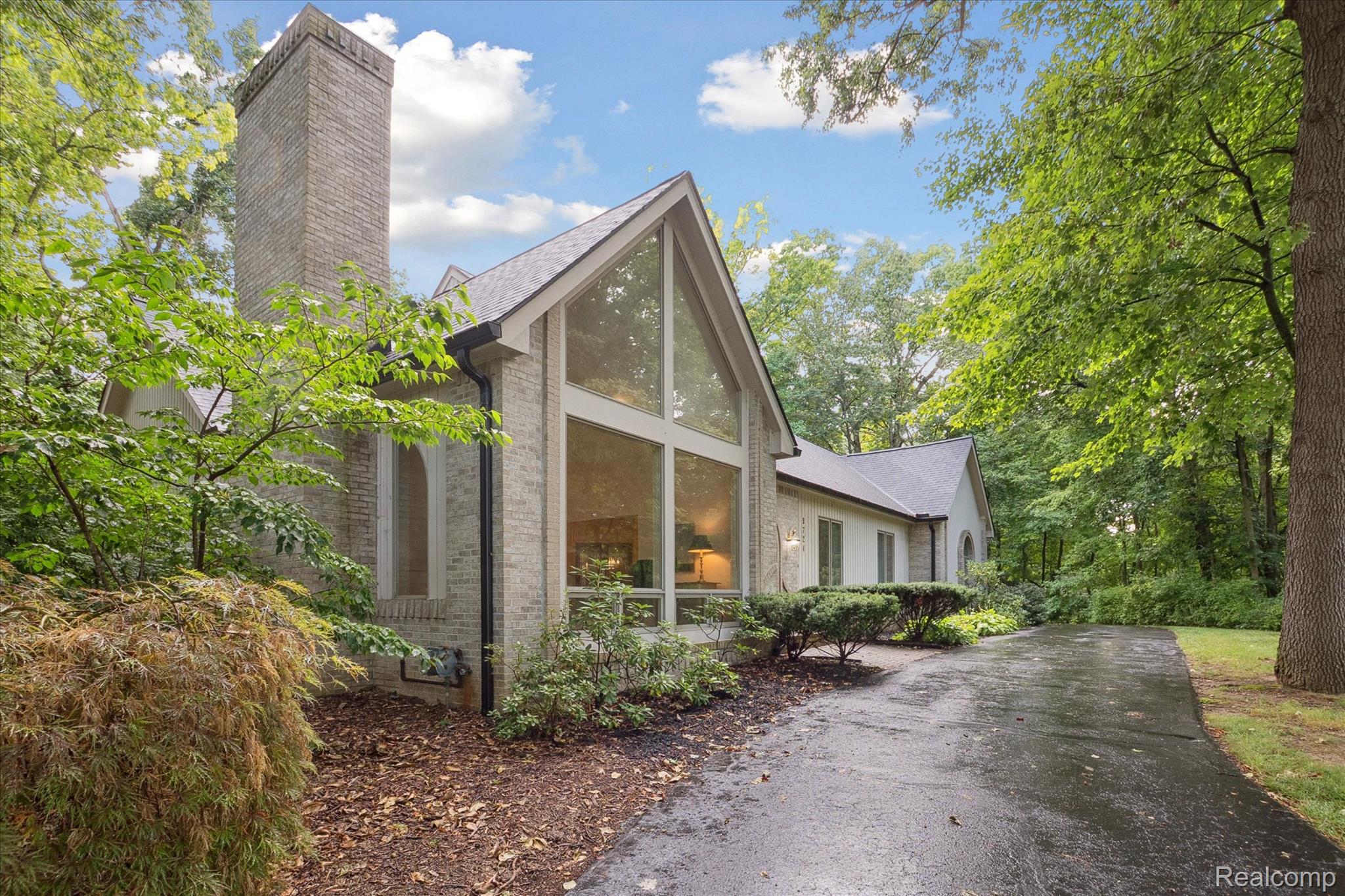 9724 Pine Valley Trail