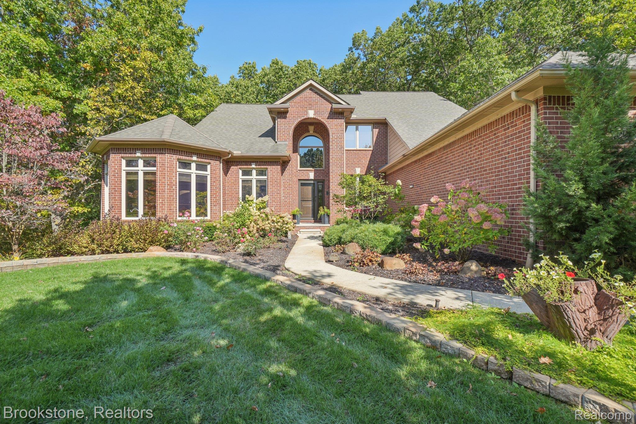 5947 Blackberry Lane