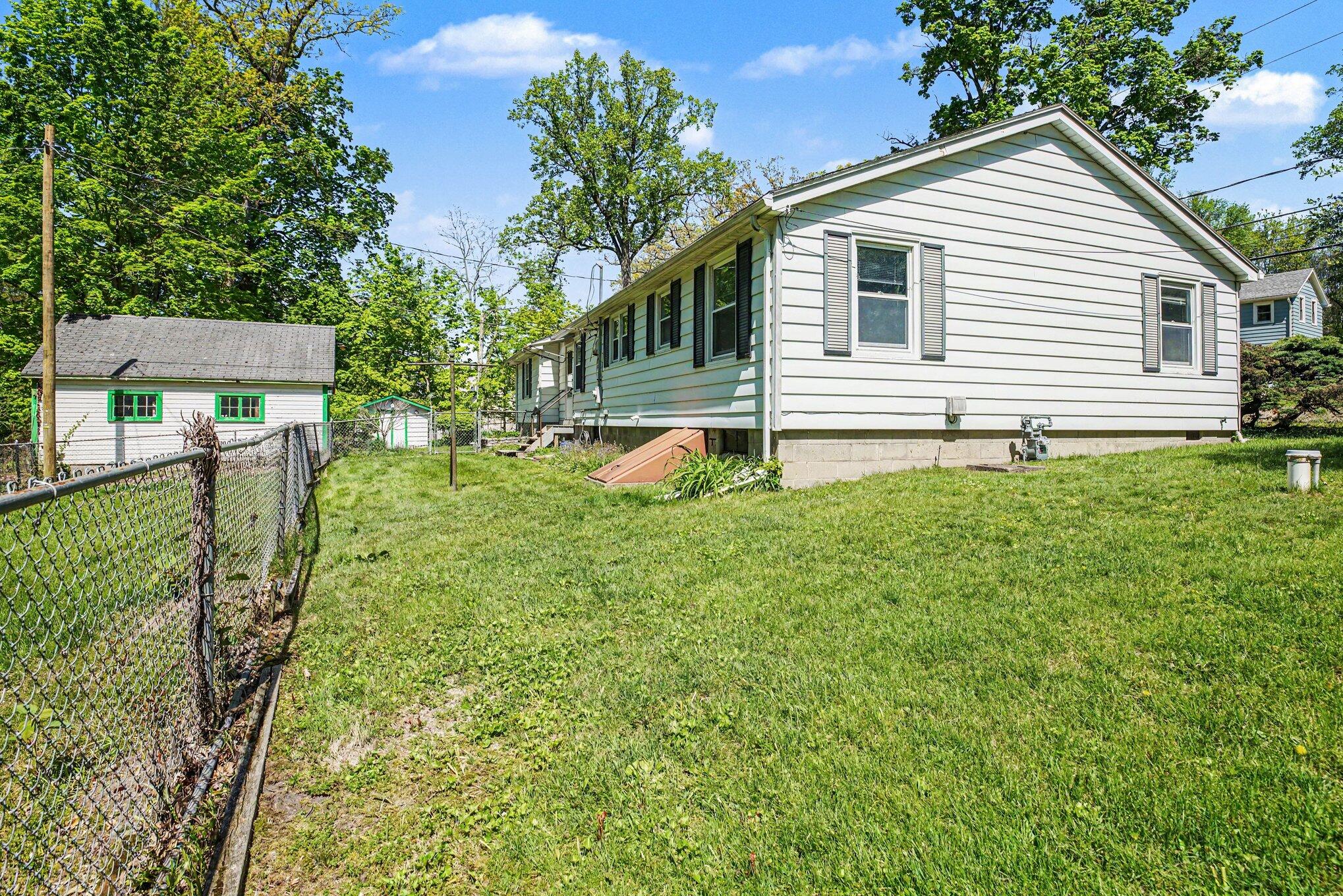 68438 Klinger Lake Road