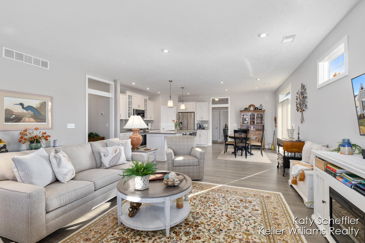 6960 E Rain Garden Lane NE