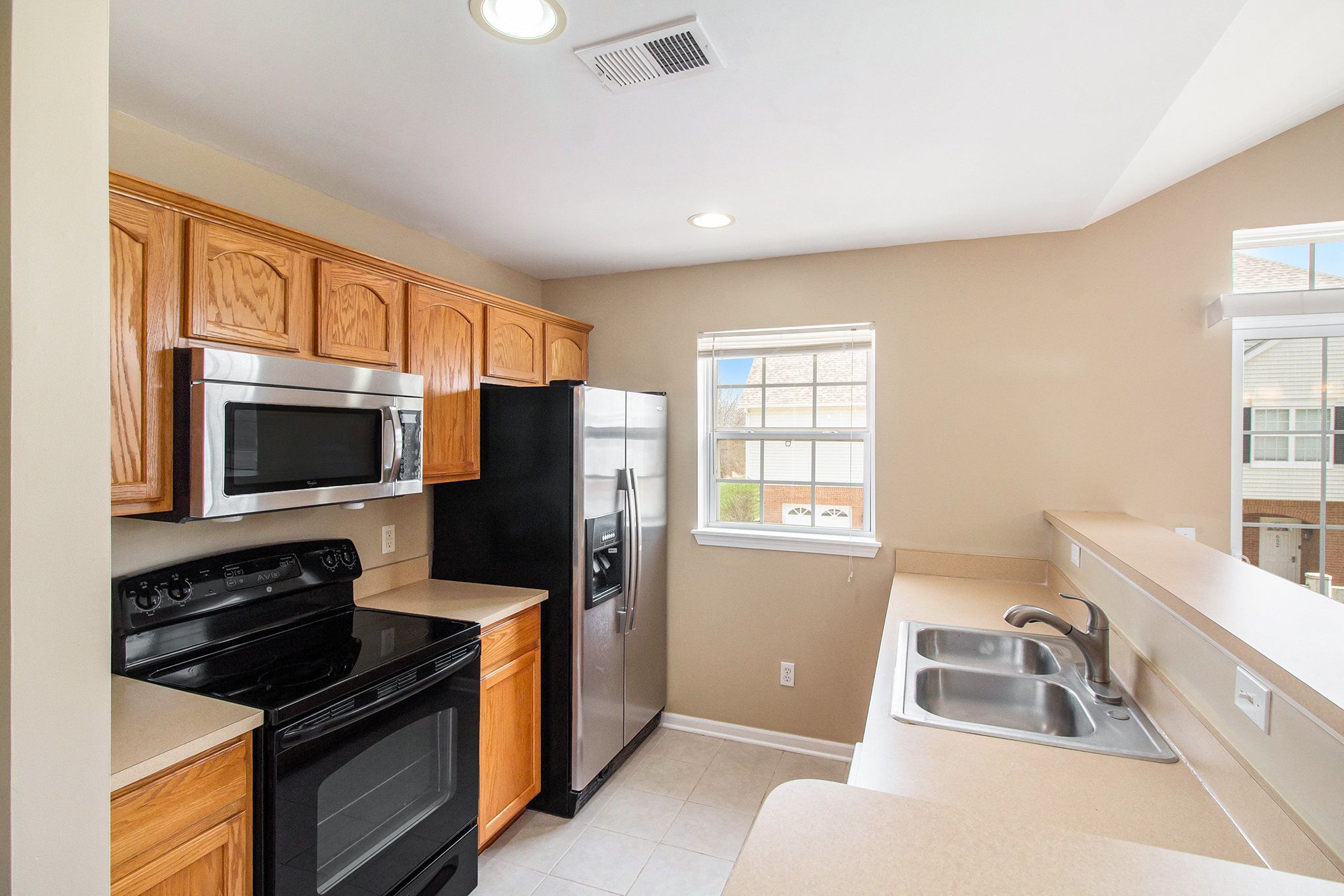 670 OLDE ENGLISH Circle