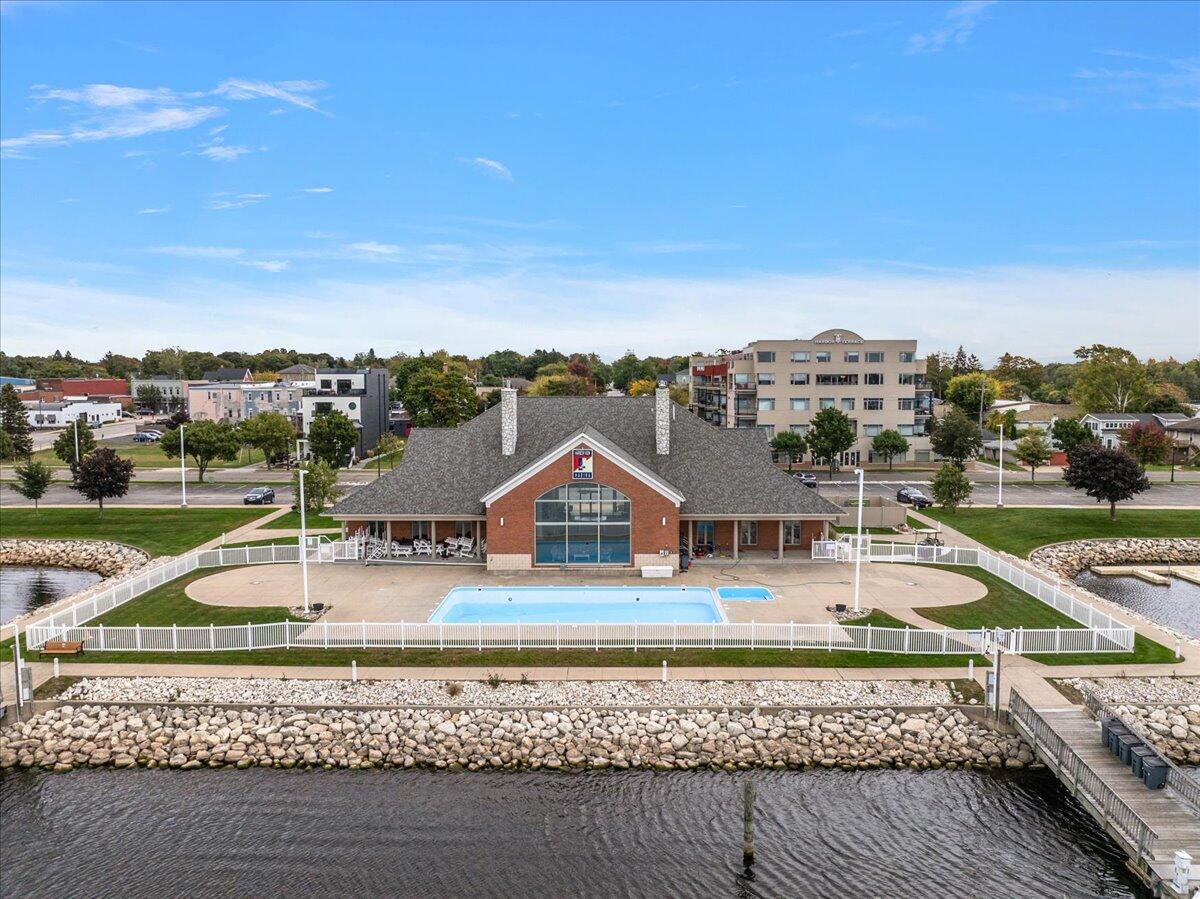 300 S Rath Avenue 23