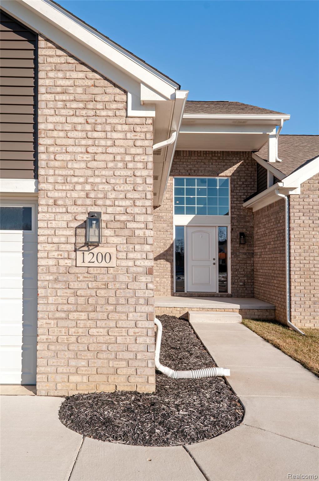 1200 Drakeshire Drive