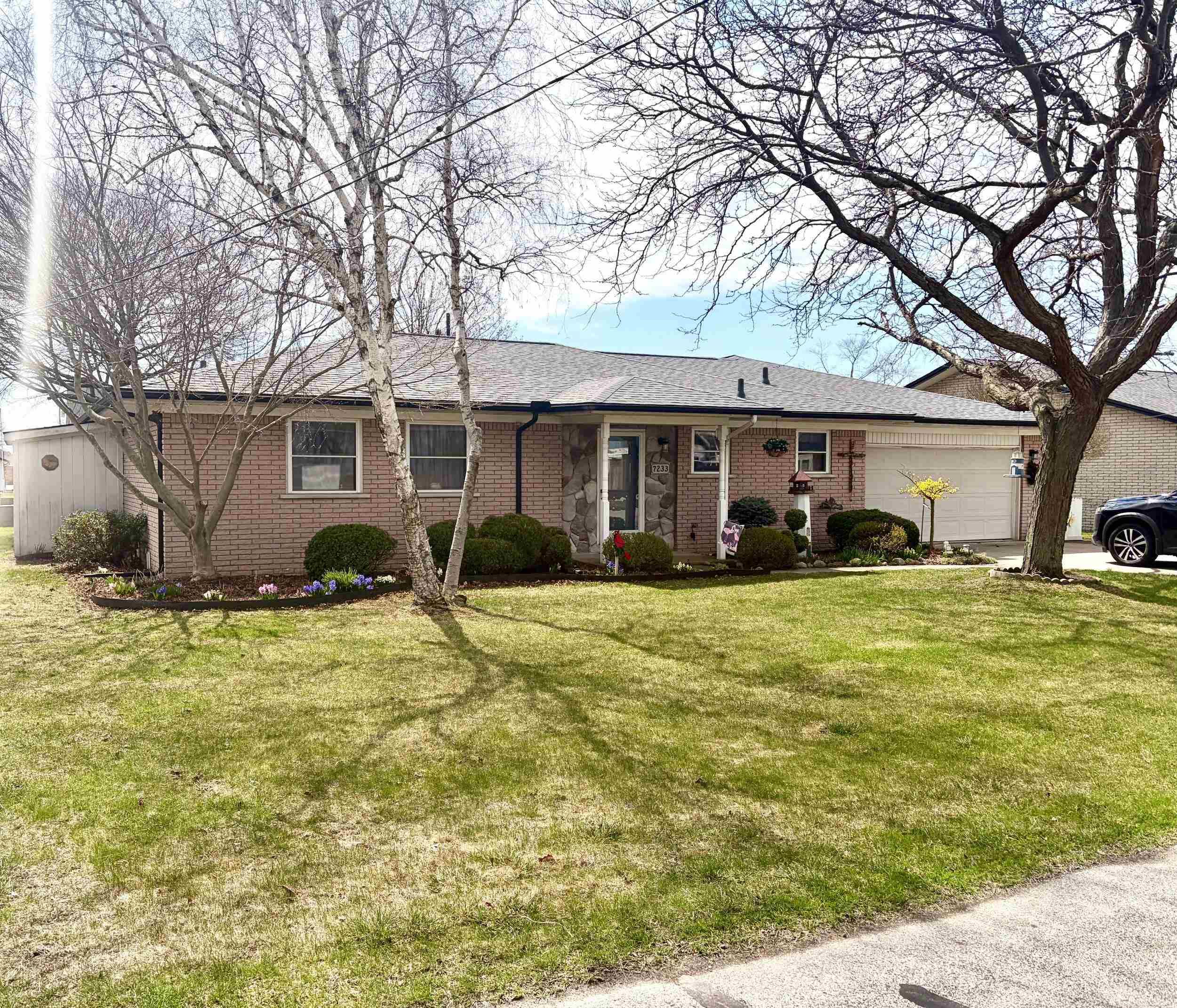 7233 Flamingo Street