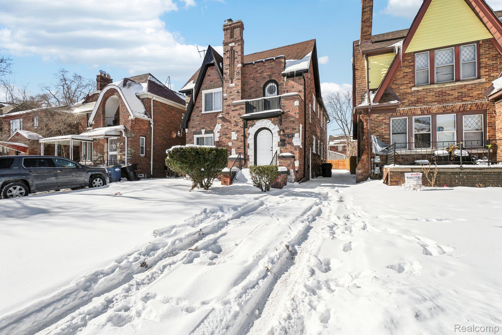 17187 Northlawn Street