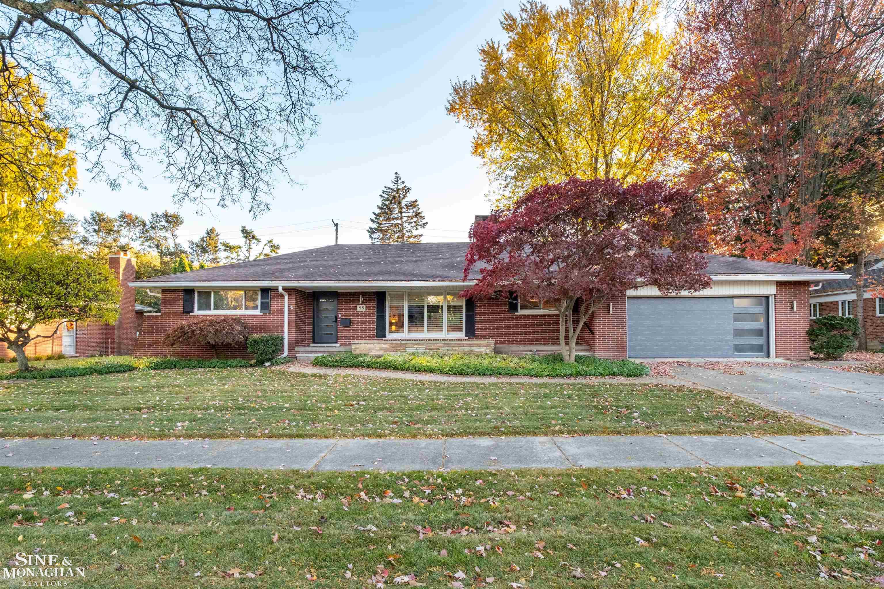 55 S Edgewood Dr Road