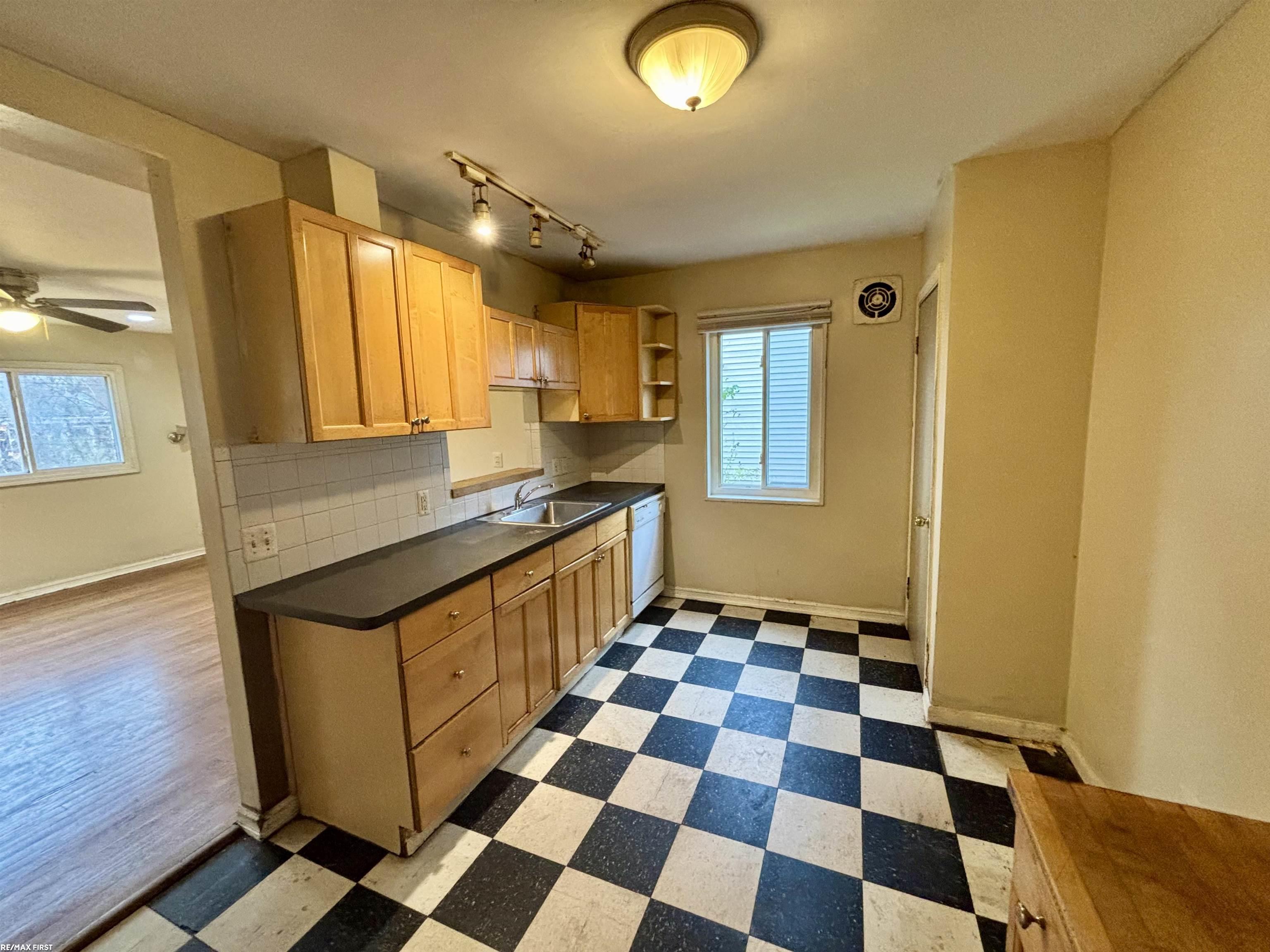 24660 Kipling Street