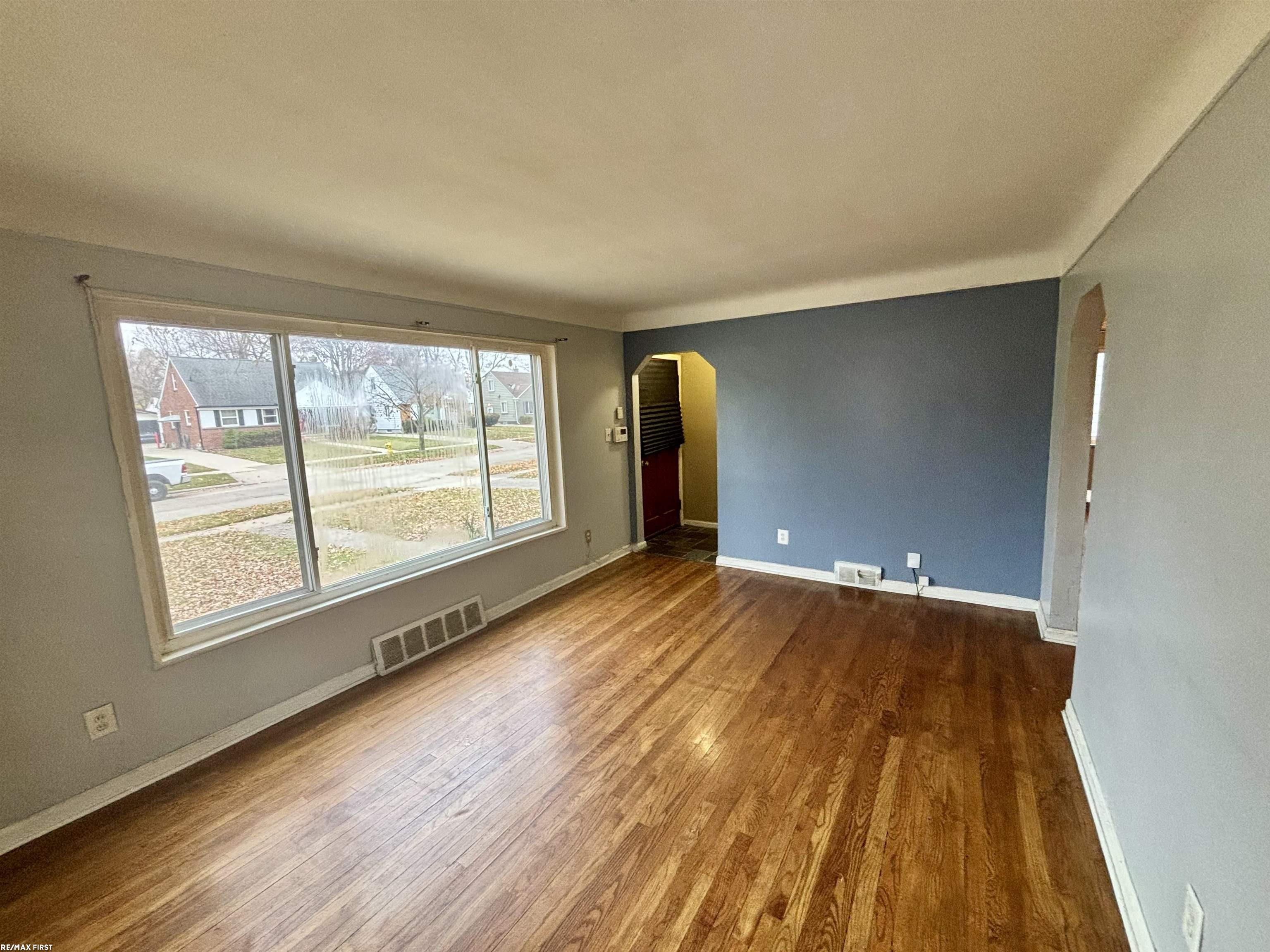 24660 Kipling Street